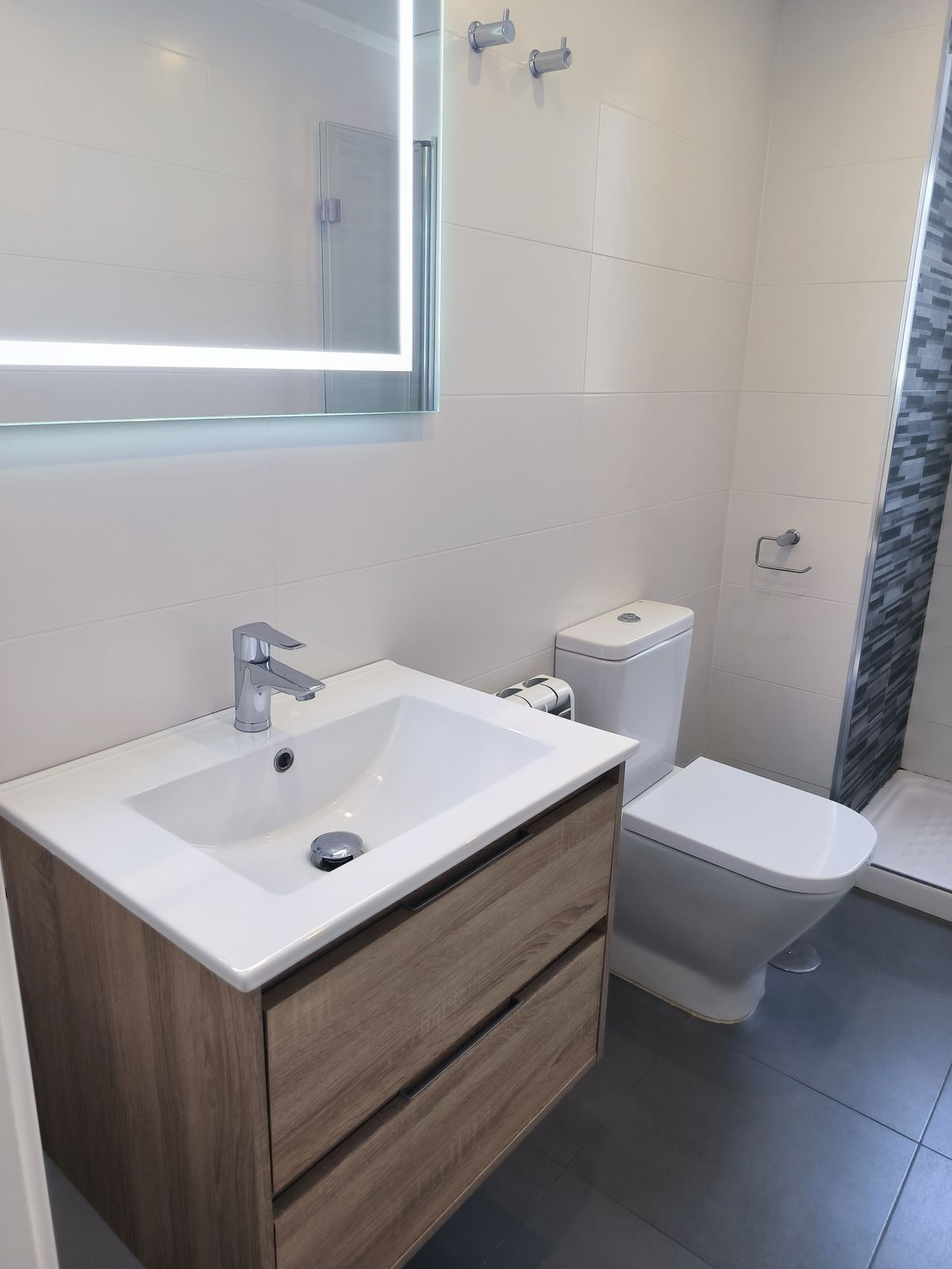 3 Bed Apartment for sale in Estepona Costa Del Sol, Málaga, Spain