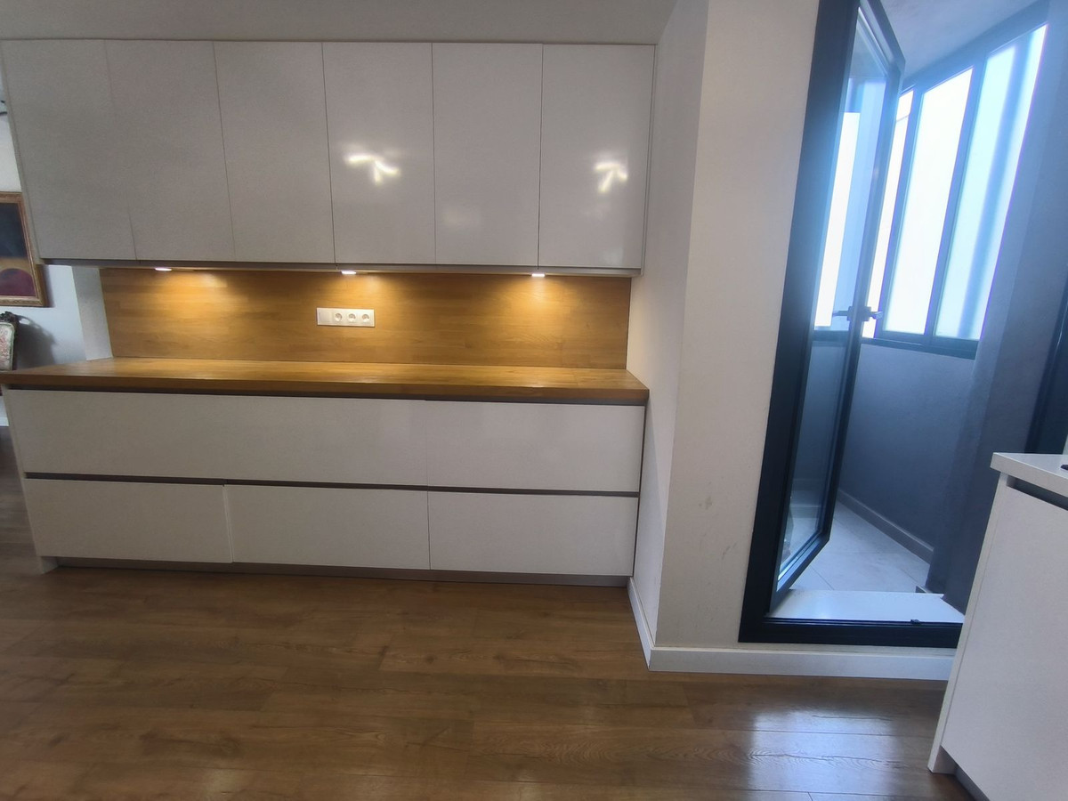 3 Bed Apartment for sale in Estepona Costa Del Sol, Málaga, Spain