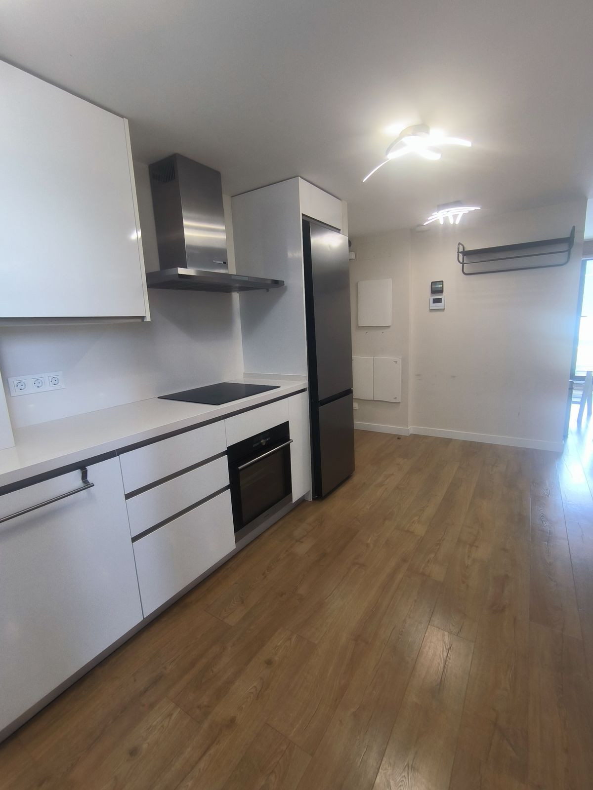 3 Bed Apartment for sale in Estepona Costa Del Sol, Málaga, Spain