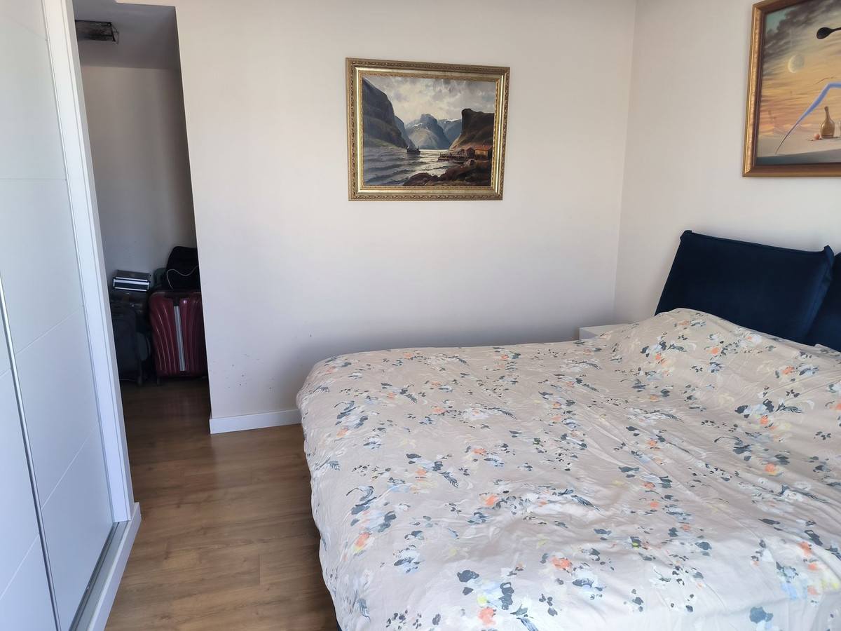 3 Bed Apartment for sale in Estepona Costa Del Sol, Málaga, Spain