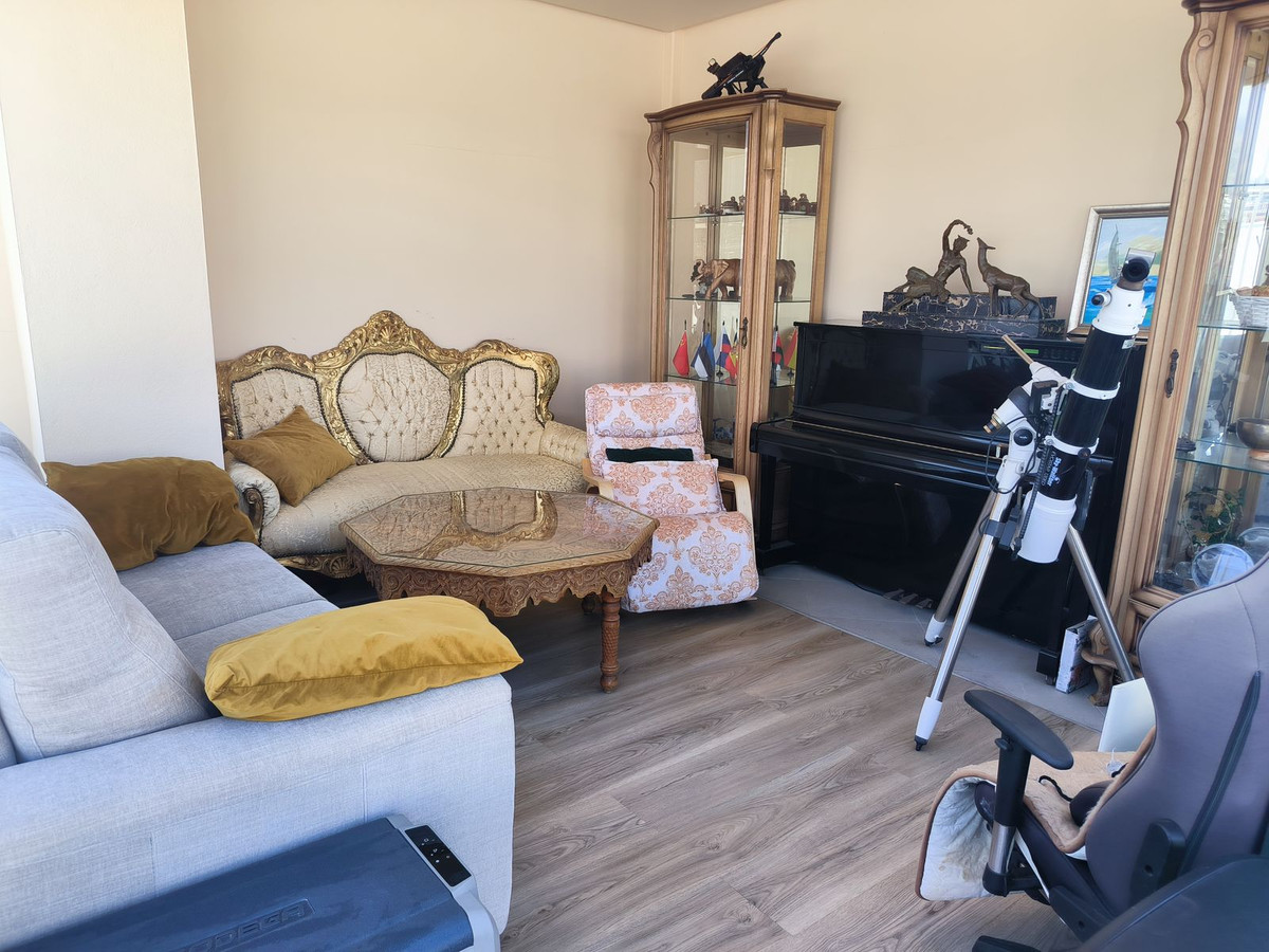 3 Bed Apartment for sale in Estepona Costa Del Sol, Málaga, Spain