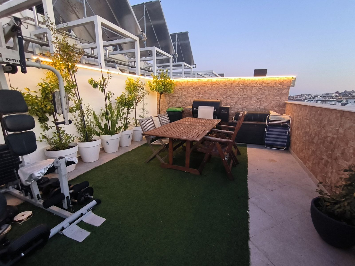 3 Bed Apartment for sale in Estepona Costa Del Sol, Málaga, Spain