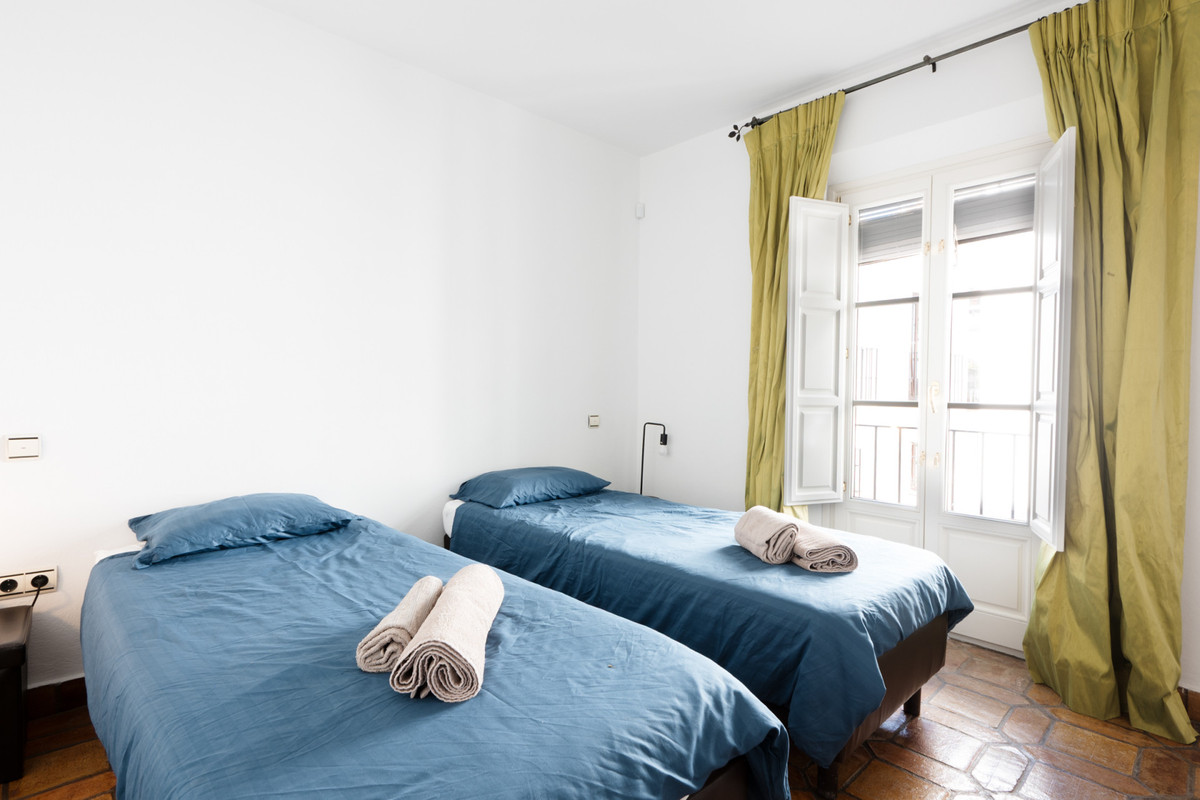 2 Bed Townhouse for sale in The Golden Mile Costa Del Sol, Málaga, Spain