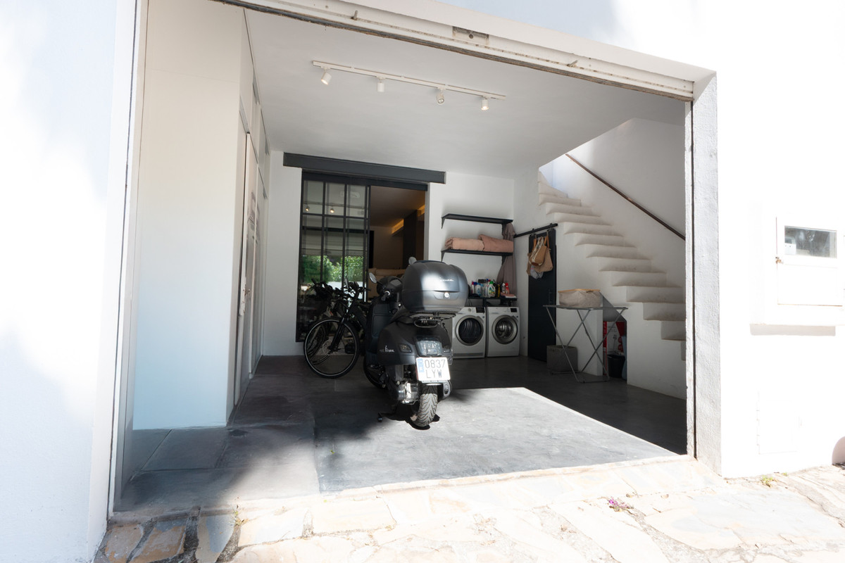 2 Bed Townhouse for sale in The Golden Mile Costa Del Sol, Málaga, Spain