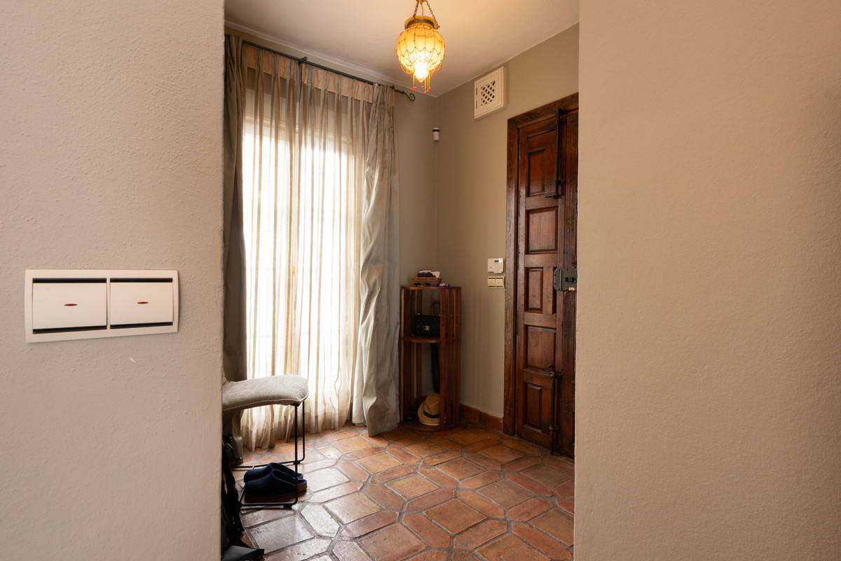2 Bed Townhouse for sale in The Golden Mile Costa Del Sol, Málaga, Spain