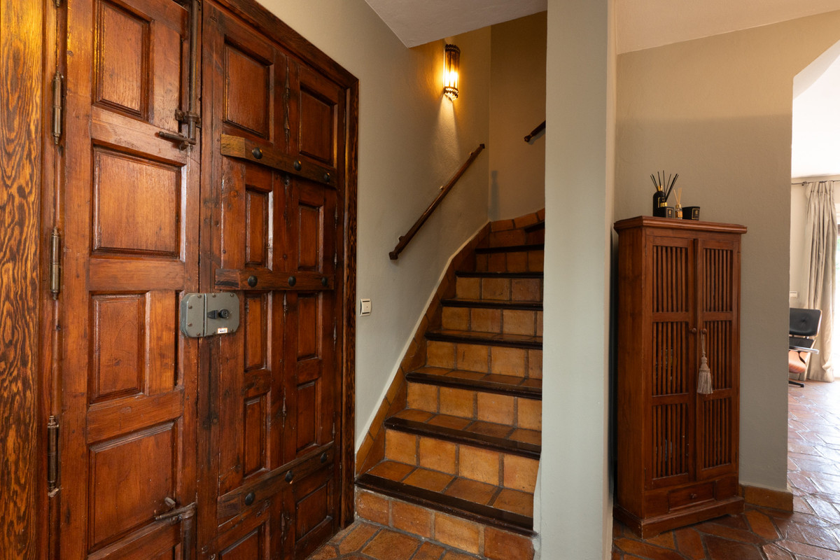 2 Bed Townhouse for sale in The Golden Mile Costa Del Sol, Málaga, Spain