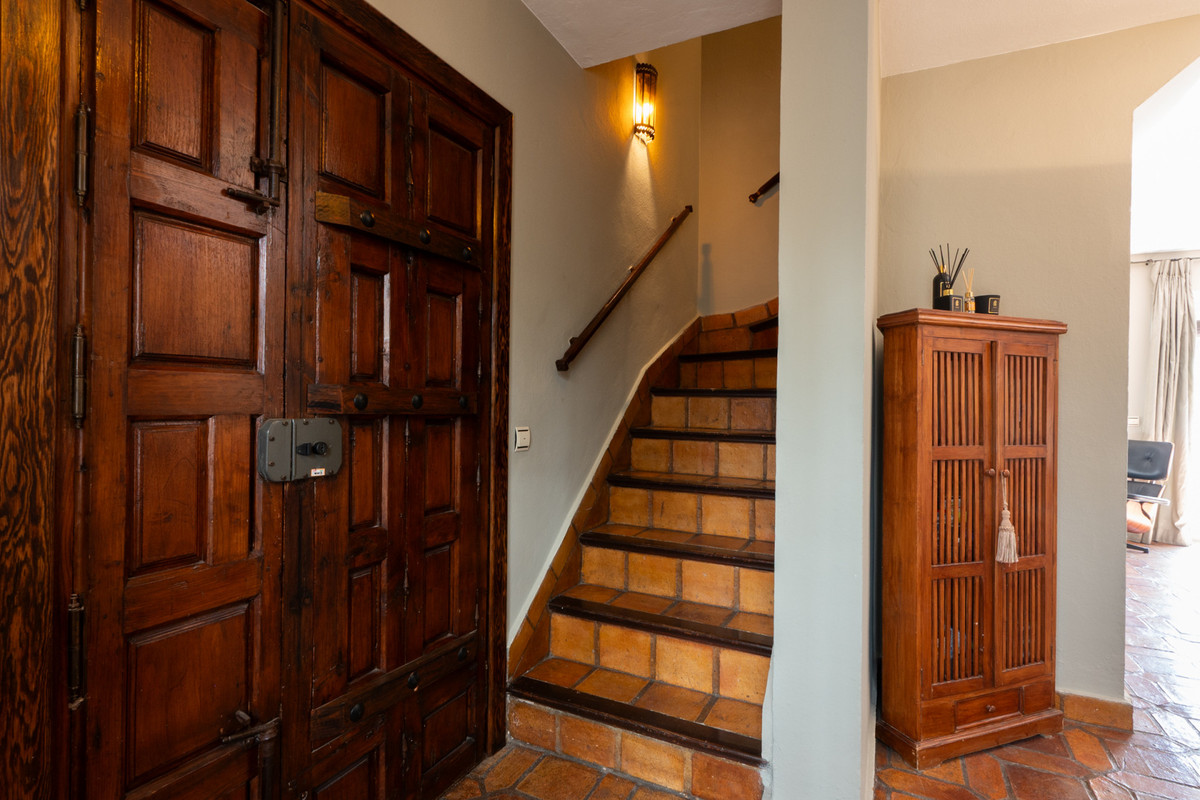 2 Bed Townhouse for sale in The Golden Mile Costa Del Sol, Málaga, Spain