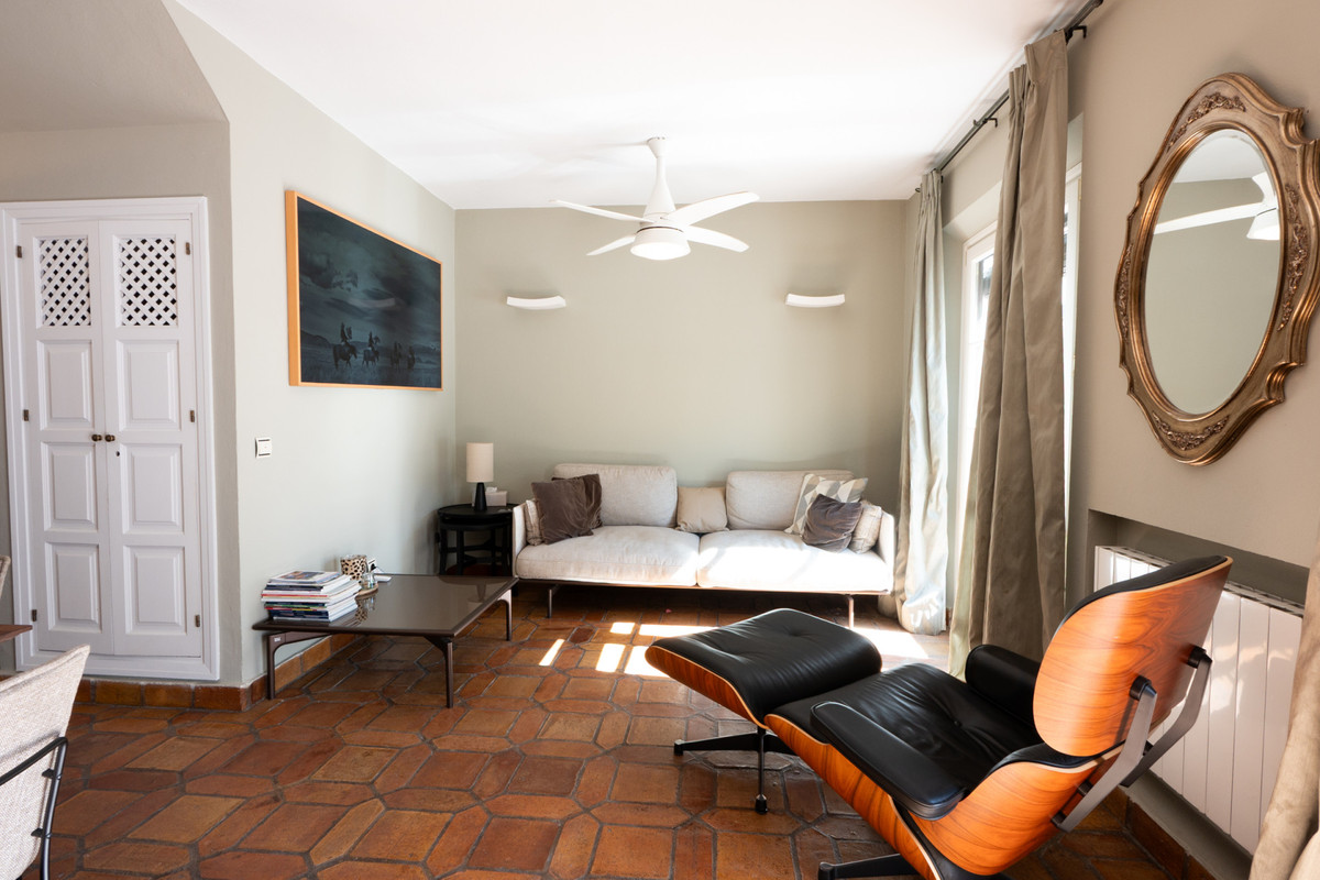 2 Bed Townhouse for sale in The Golden Mile Costa Del Sol, Málaga, Spain