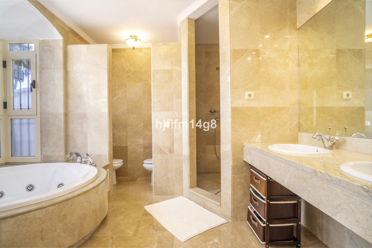 Se vende Adosada de 3 dormitorios en Costa Del Sol, Málaga, España