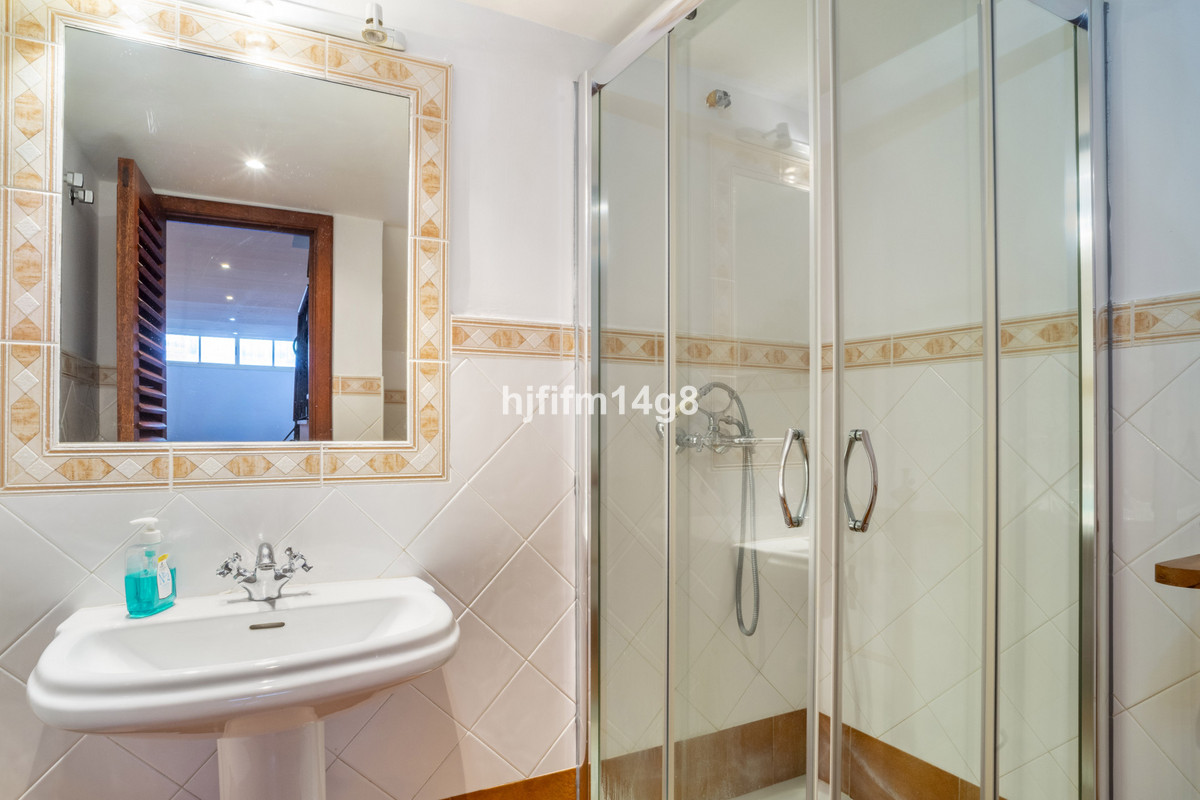 Se vende Adosada de 3 dormitorios en Costa Del Sol, Málaga, España