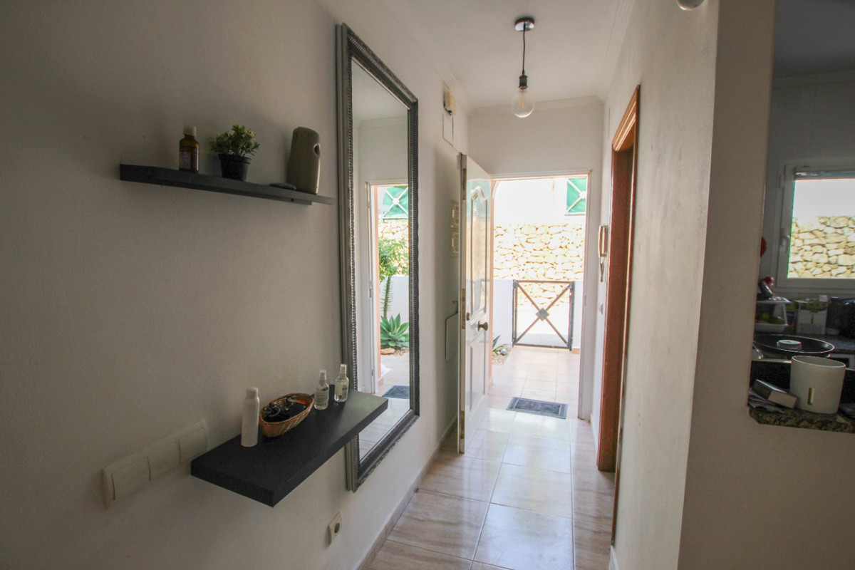 Se vende Bungalow de 2 dormitorios en Costa Blanca, Alicante, España