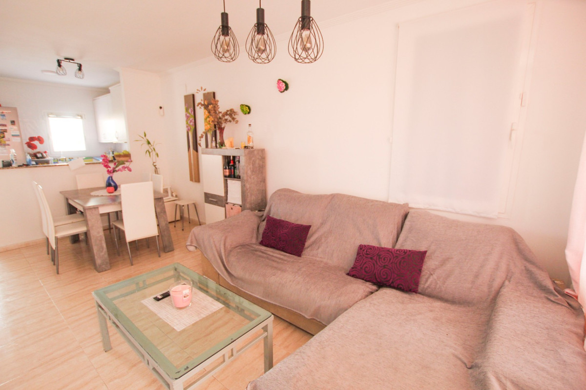 Se vende Bungalow de 2 dormitorios en Costa Blanca, Alicante, España