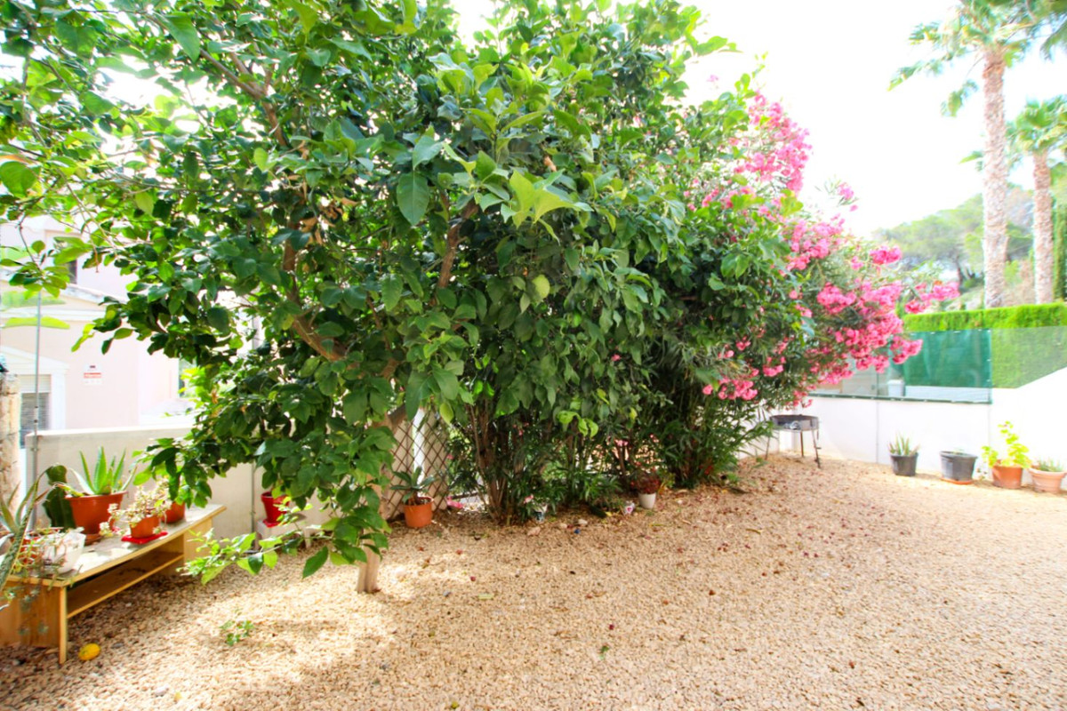 Se vende Bungalow de 2 dormitorios en Costa Blanca, Alicante, España