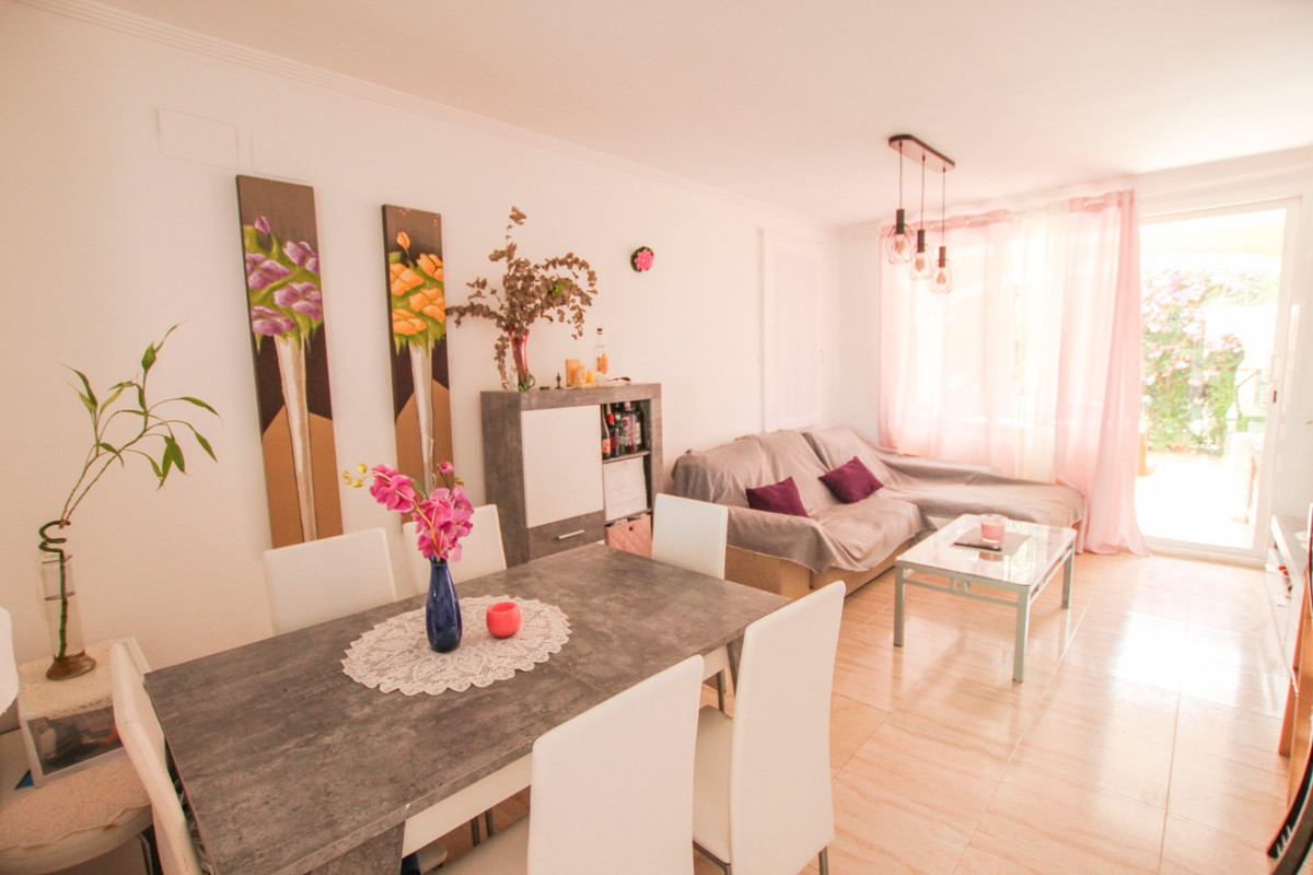 Se vende Bungalow de 2 dormitorios en Costa Blanca, Alicante, España