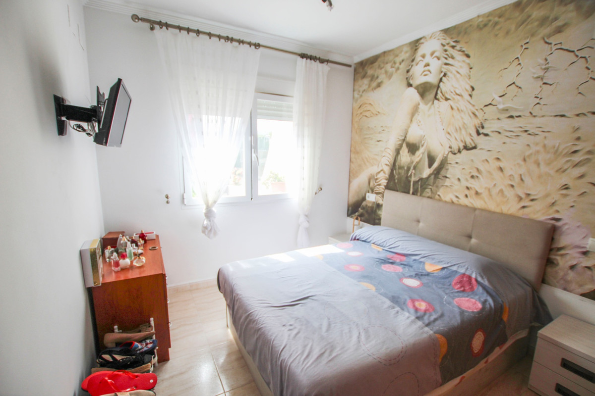 Se vende Bungalow de 2 dormitorios en Costa Blanca, Alicante, España