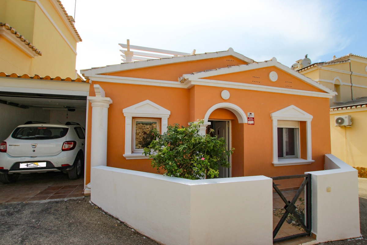 Se vende Bungalow de 2 dormitorios en Costa Blanca, Alicante, España