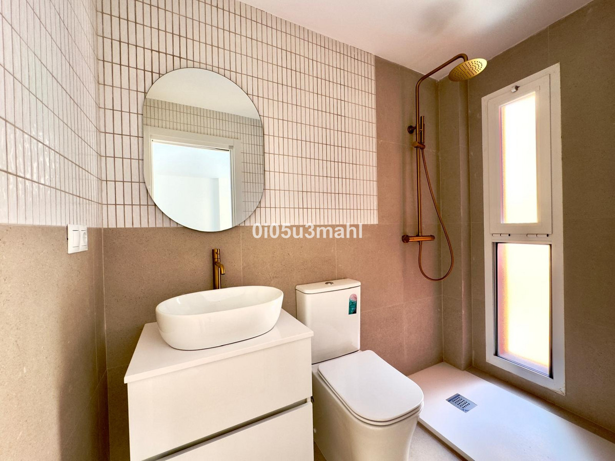 6 Bed Commercial unit for sale in Málaga Costa Del Sol, Málaga, Spain