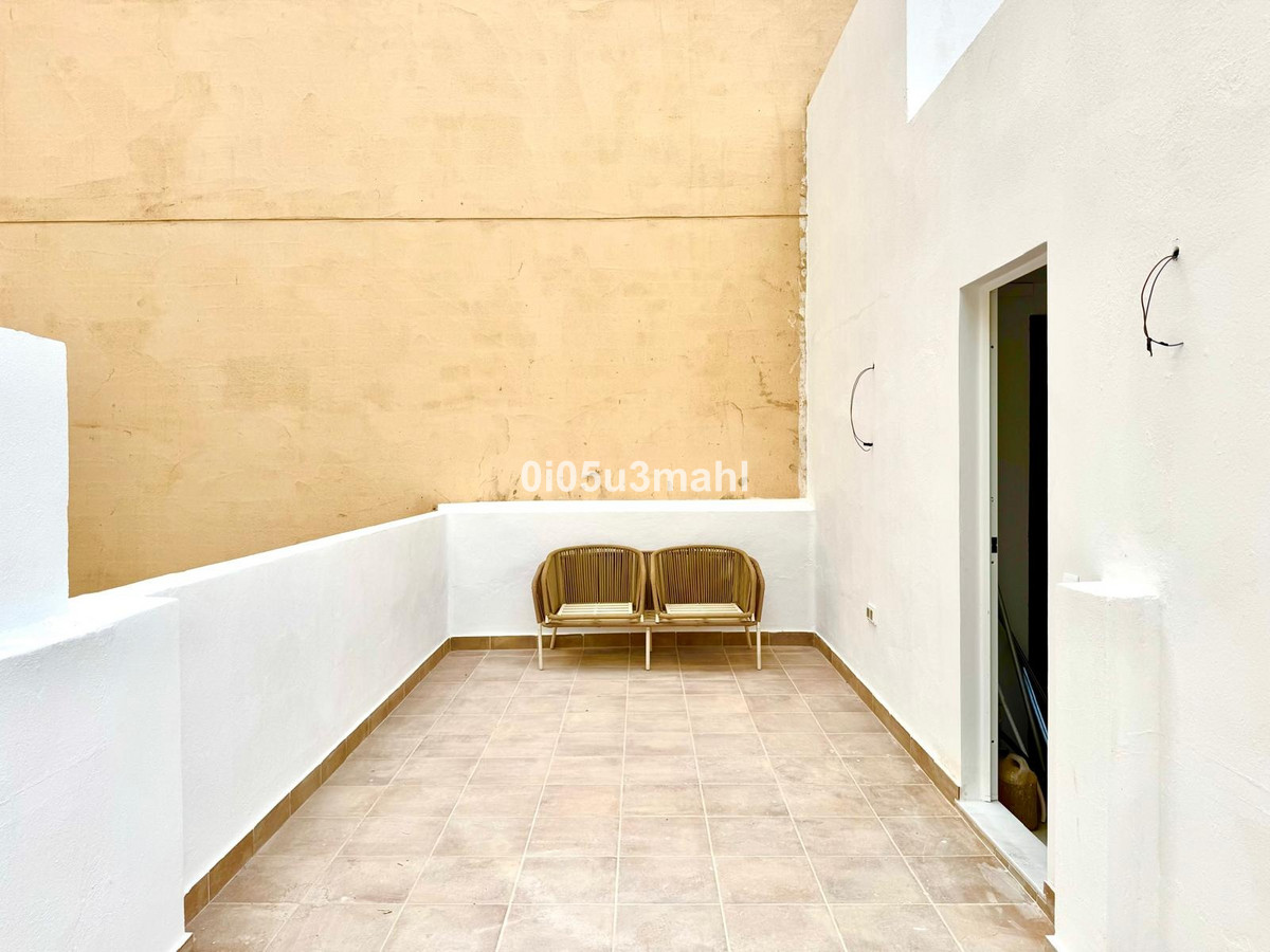 6 Bed Commercial unit for sale in Málaga Costa Del Sol, Málaga, Spain