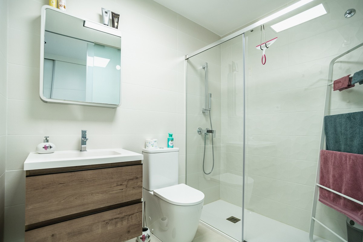 Se vende Apartamento Planta Baja de 2 dormitorios en Costa Blanca, Alicante, España