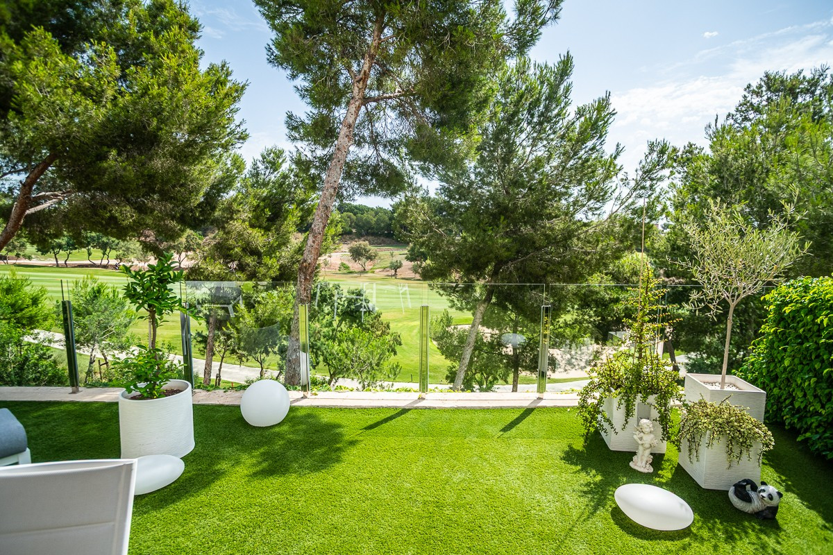 Se vende Apartamento Planta Baja de 2 dormitorios en Costa Blanca, Alicante, España