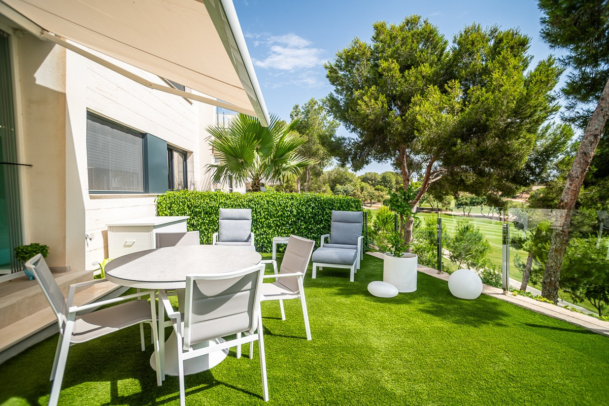 Se vende Apartamento Planta Baja de 2 dormitorios en Costa Blanca, Alicante, España