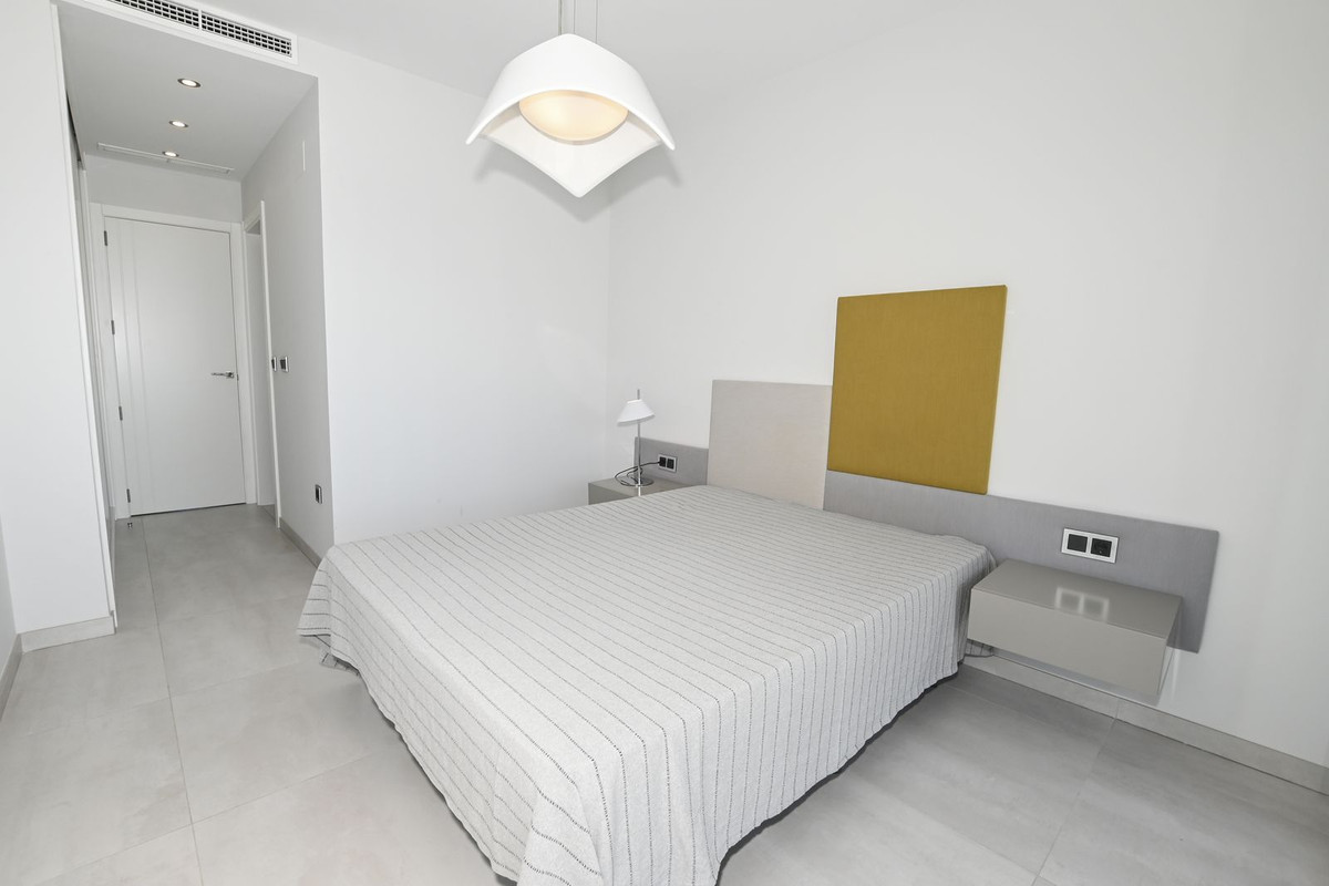 Se vende Apartamento Planta Media de 2 dormitorios en Costa Blanca, Alicante, España