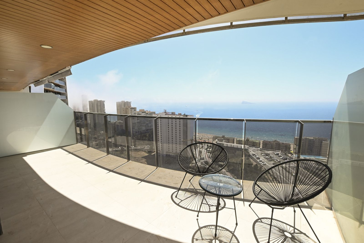 Se vende Apartamento Planta Media de 2 dormitorios en Costa Blanca, Alicante, España