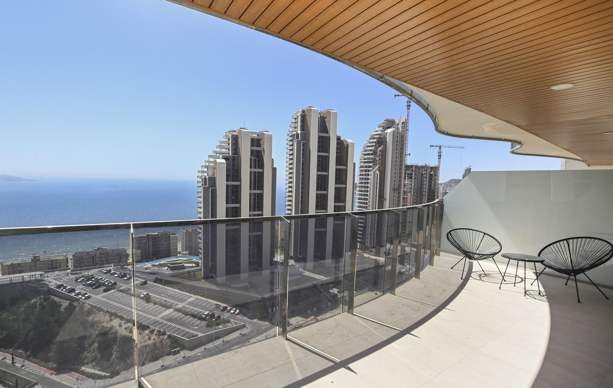 Se vende Apartamento Planta Media de 2 dormitorios en Costa Blanca, Alicante, España
