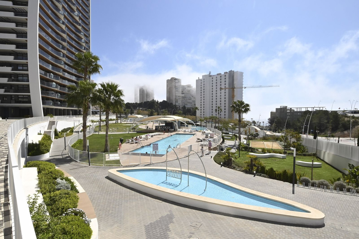 Se vende Apartamento Planta Media de 2 dormitorios en Costa Blanca, Alicante, España