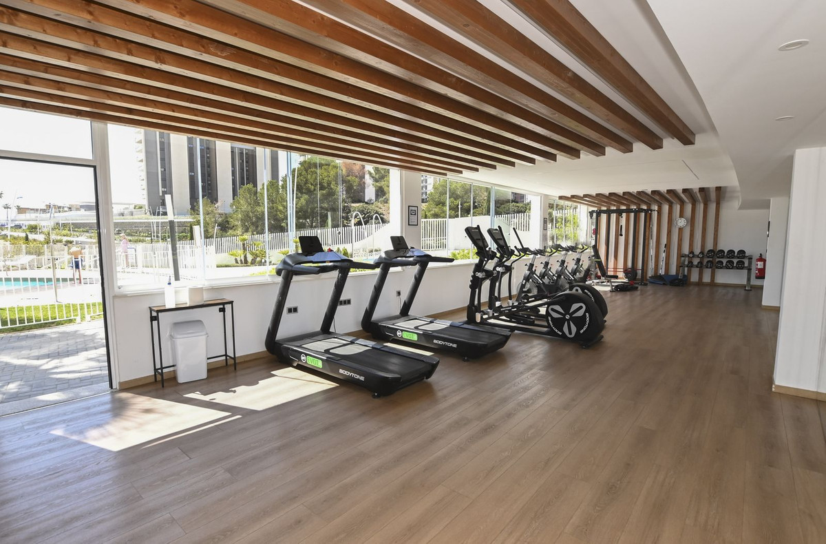Se vende Apartamento Planta Media de 2 dormitorios en Costa Blanca, Alicante, España