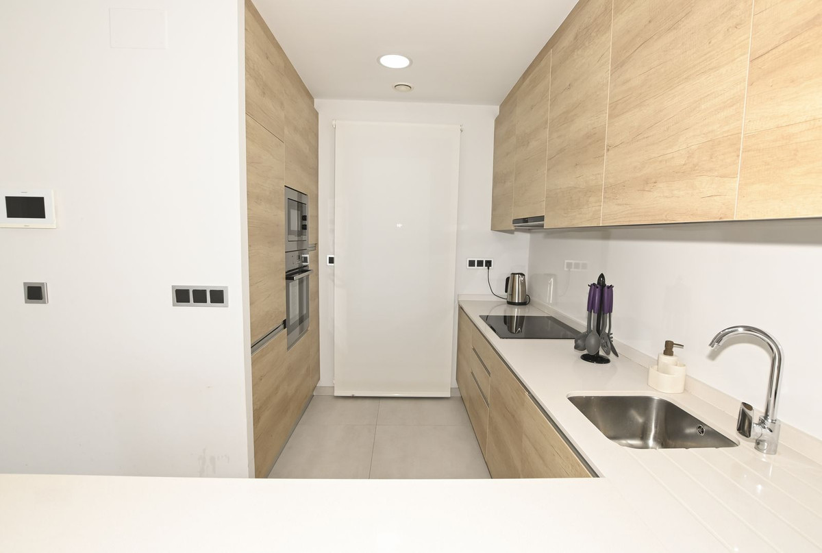 Se vende Apartamento Planta Media de 2 dormitorios en Costa Blanca, Alicante, España