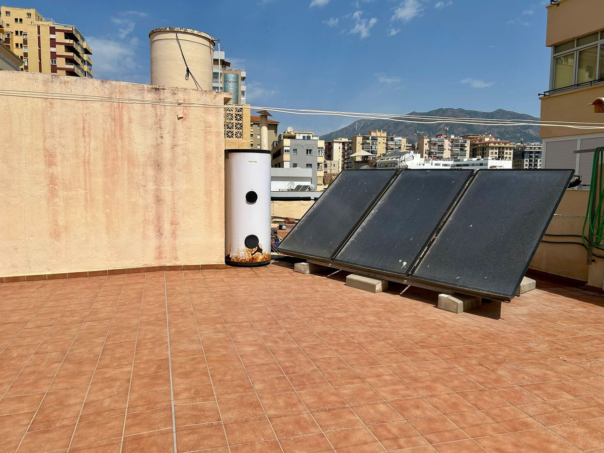 4 Bed Apartment for sale in Los Boliches Costa Del Sol, Málaga, Spain
