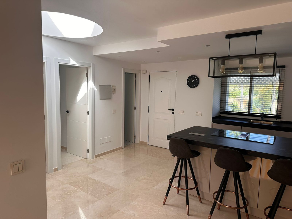 Se vende Apartamento en Planta Última de 2 dormitorios en Costa Del Sol, Málaga, España