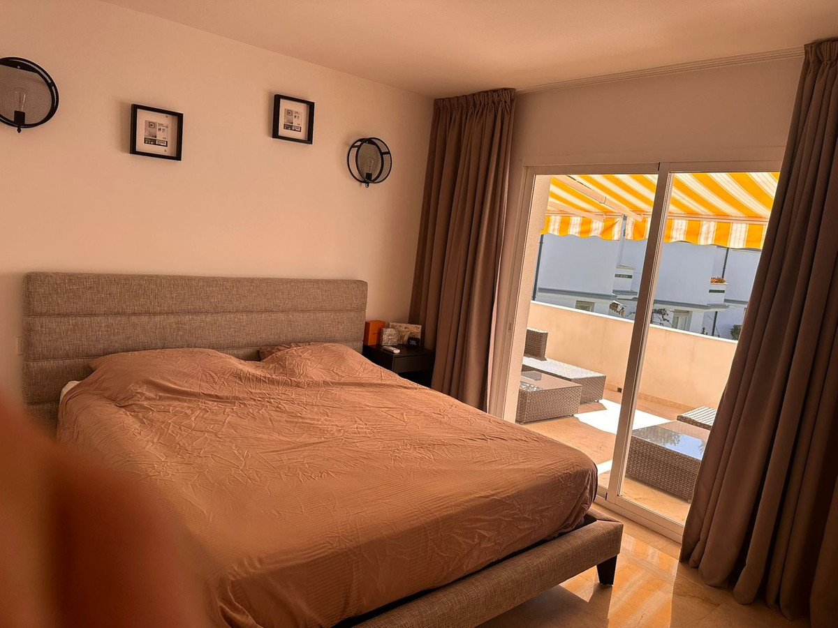 Se vende Apartamento en Planta Última de 2 dormitorios en Costa Del Sol, Málaga, España
