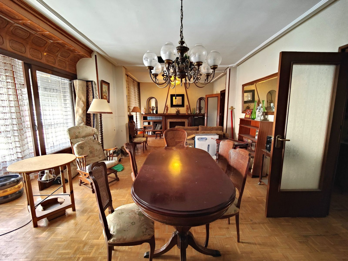 Se vende Apartamento Planta Media de 5 dormitorios en Costa Blanca, Alicante, España