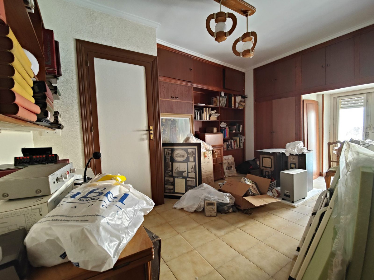 Se vende Apartamento Planta Media de 5 dormitorios en Costa Blanca, Alicante, España