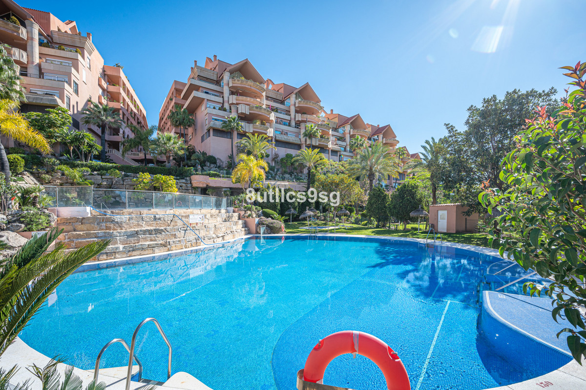 3 Bed Apartment for sale in Nueva Andalucía Costa Del Sol, Málaga, Spain