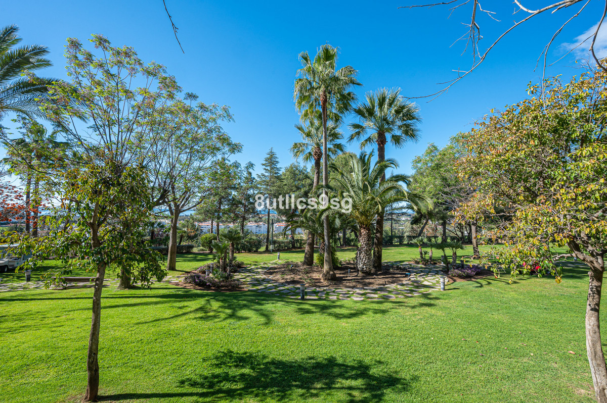 3 Bed Apartment for sale in Nueva Andalucía Costa Del Sol, Málaga, Spain