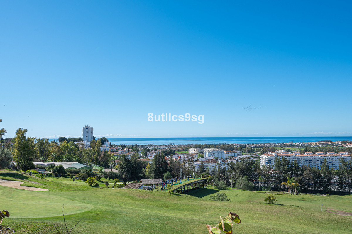 3 Bed Apartment for sale in Nueva Andalucía Costa Del Sol, Málaga, Spain