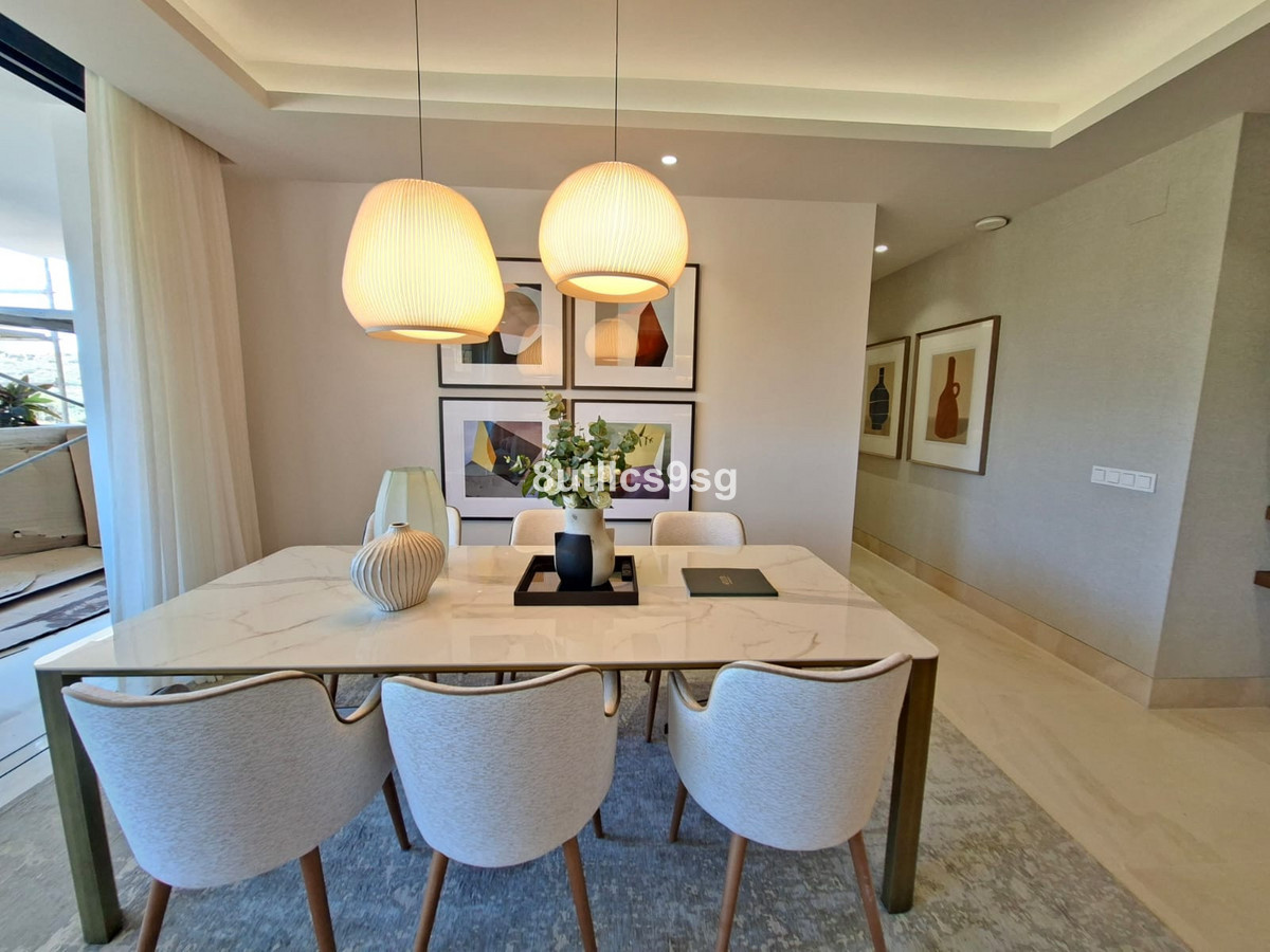 2 Bed Apartment for sale in Aloha Costa Del Sol, Málaga, Spain