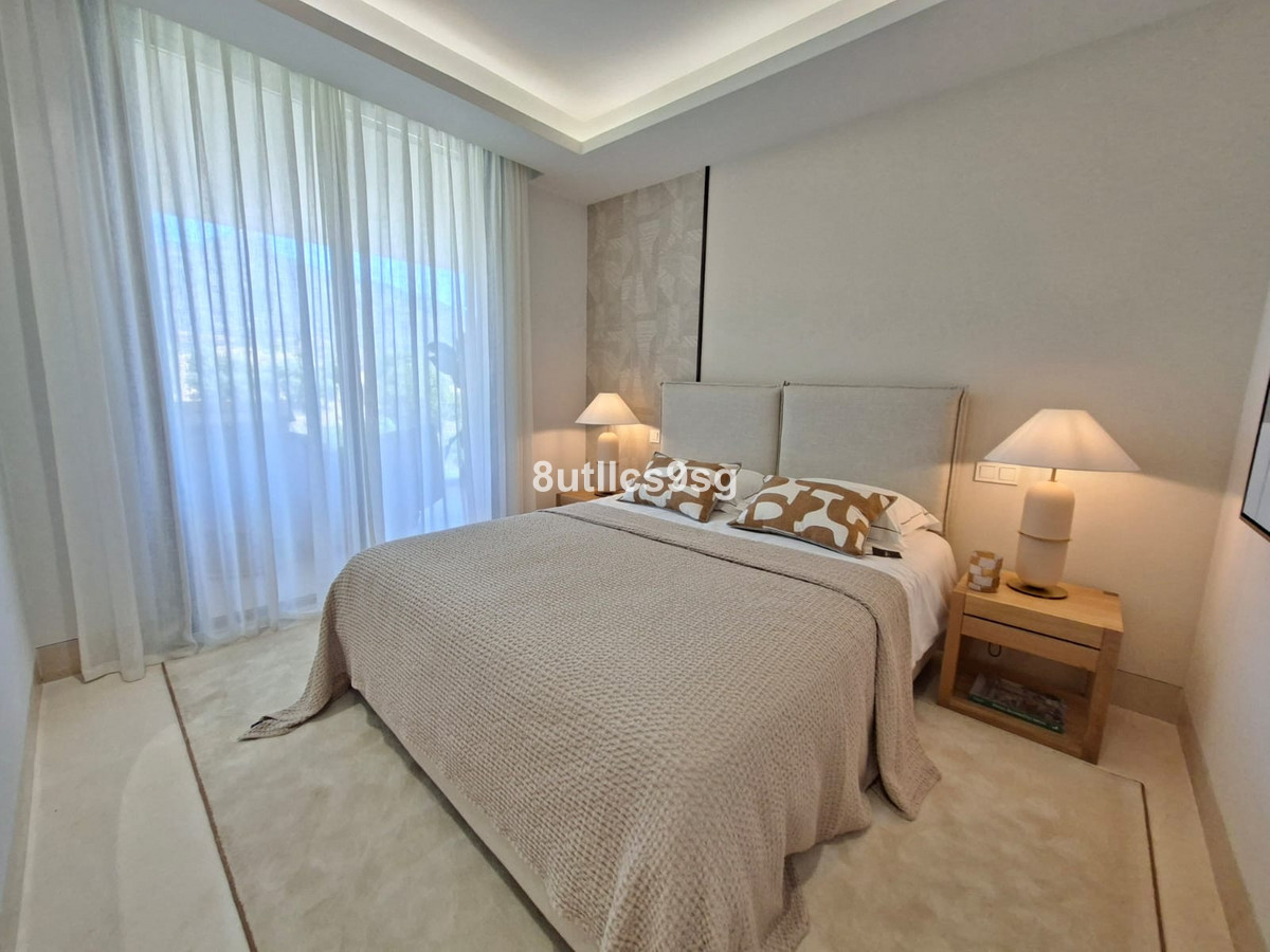 2 Bed Apartment for sale in Aloha Costa Del Sol, Málaga, Spain