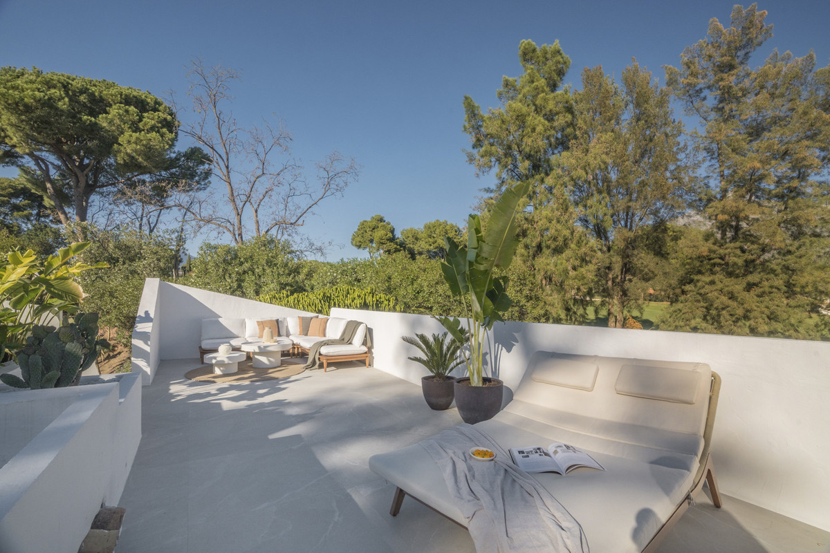 Se vende Pareada de 5 dormitorios en Costa Del Sol, Málaga, España