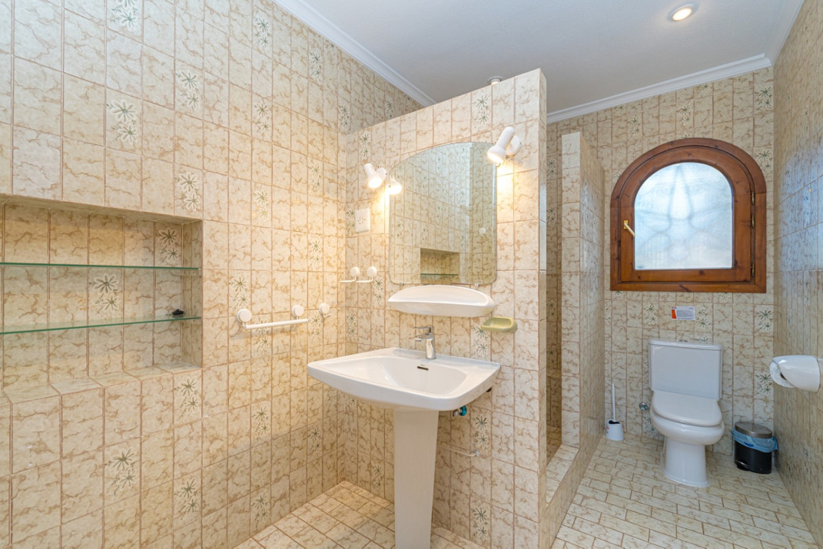 5 Bed Townhouse for sale in Javea Costa Blanca, Alicante, Spain