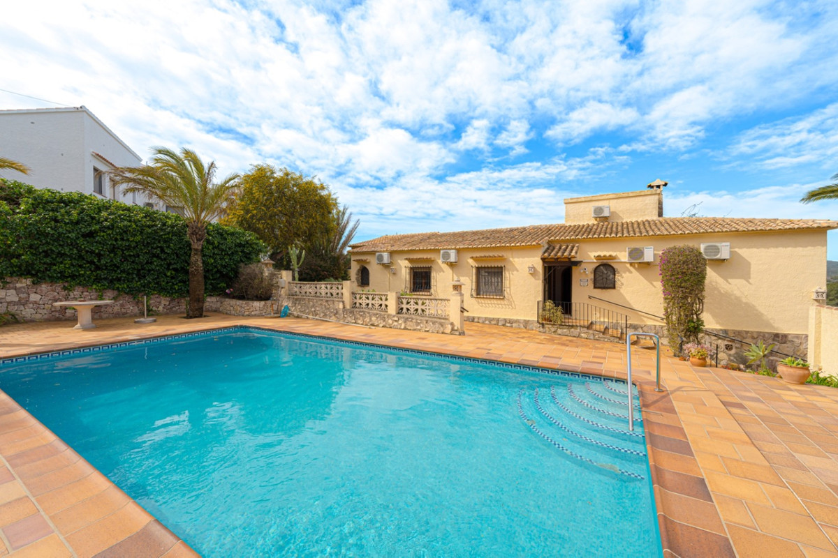 5 Bed Townhouse for sale in Javea Costa Blanca, Alicante, Spain