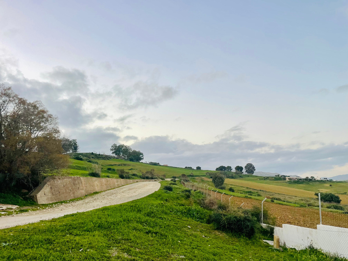 Se vende Finca - Cortijo de 3 dormitorios en Costa Del Sol, Málaga, España