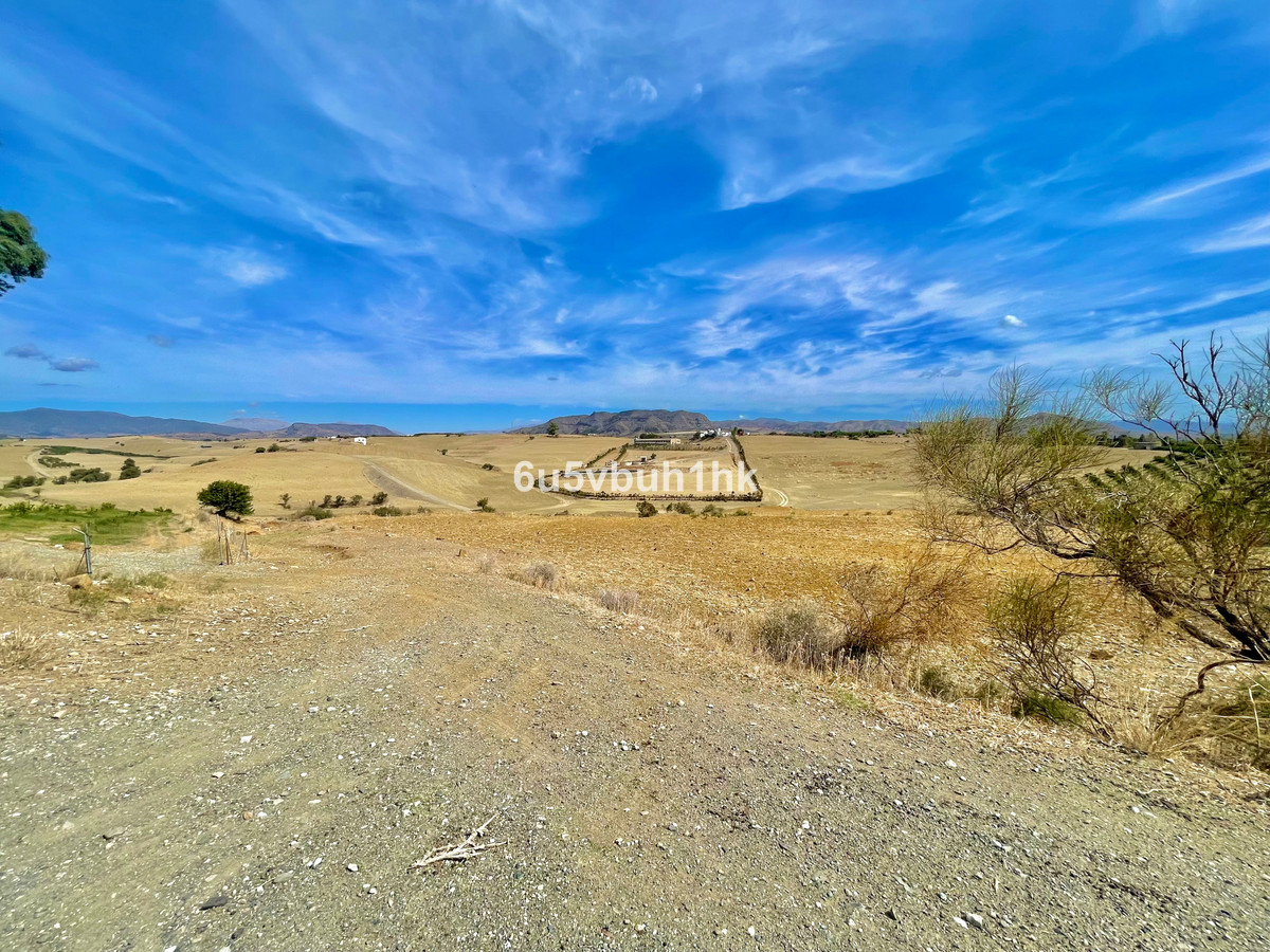 Se vende Terreno Rustico  en Costa Del Sol, Málaga, España