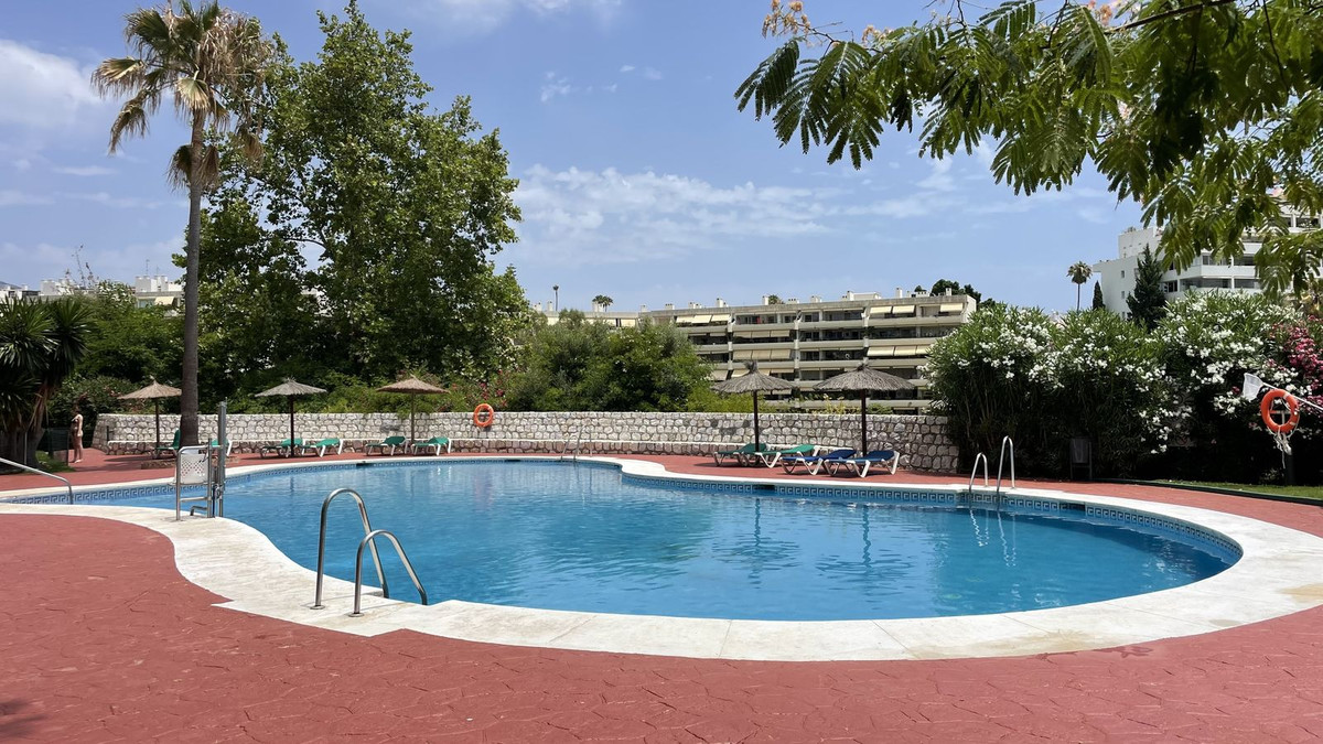 3 Bed Apartment for sale in Guadalmina Alta Costa Del Sol, Málaga, Spain