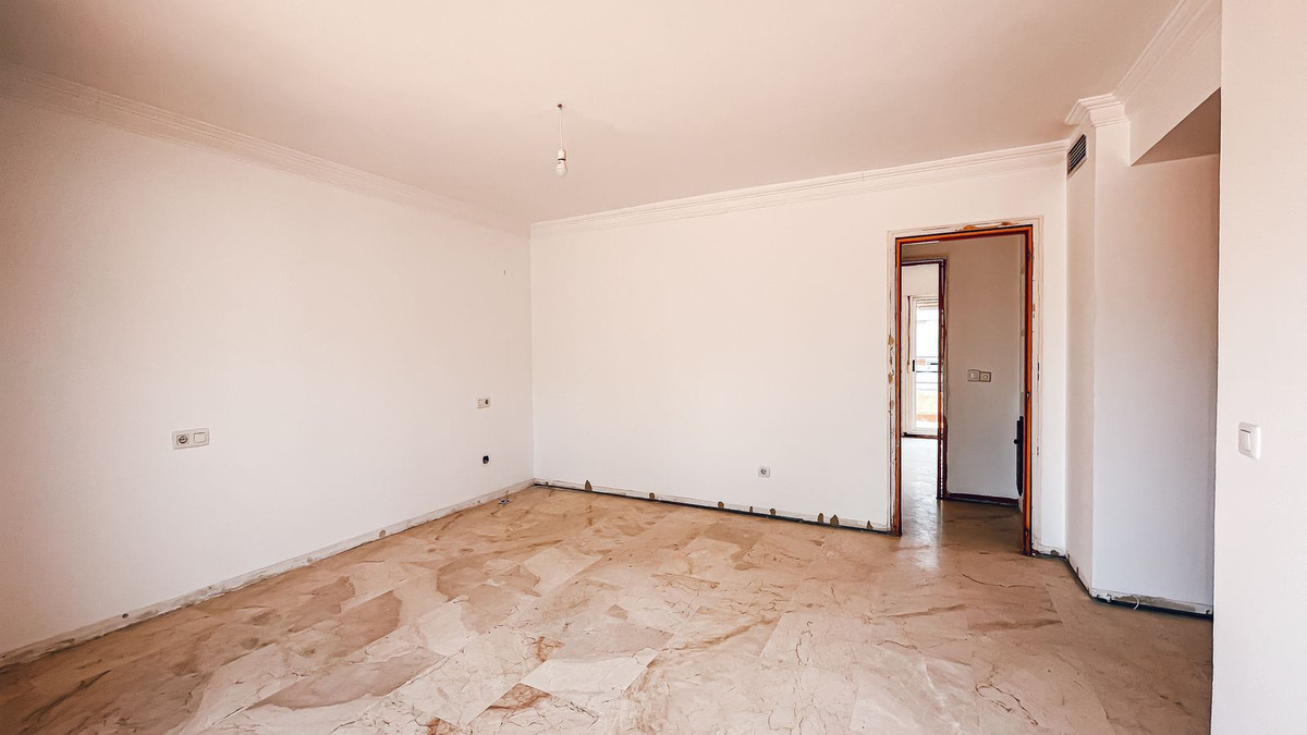 3 Bed Apartment for sale in Guadalmina Alta Costa Del Sol, Málaga, Spain