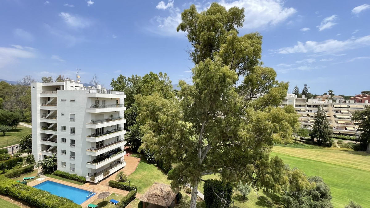 3 Bed Apartment for sale in Guadalmina Alta Costa Del Sol, Málaga, Spain