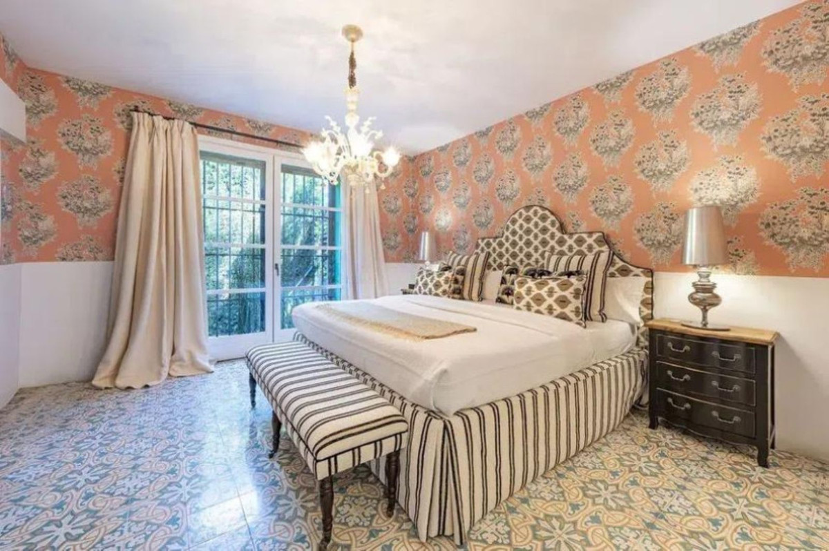 Se vende Villa - Chalet de 5 dormitorios en Costa Del Sol, Málaga, España